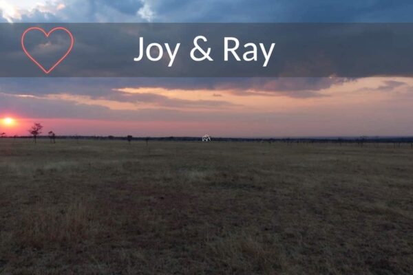 Huwelijksreis Tanzania. Zonsondergang op de Serengeti.