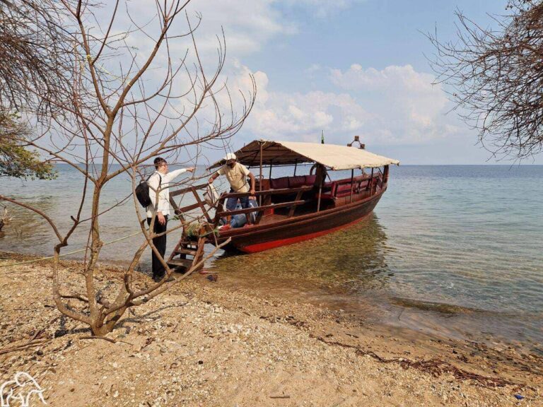 op de boot in Gombe National Park