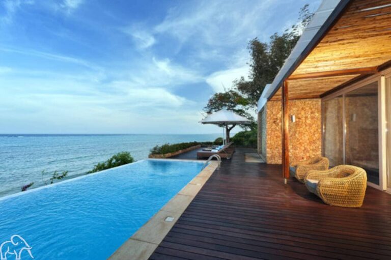 terras met een eigen zwembad op zanzibar