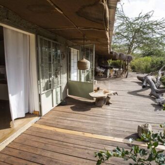 Terras bij van een bungalow van Hillside Retreat