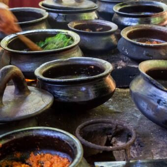 Tanzaniaanse lunch na een wandeling door de bananenplantage. Review Droomreis Tanzania