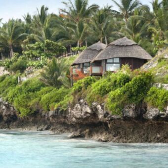 Rietgedekt luxe accommodatie direct aan de indische oceaan Zanzibar
