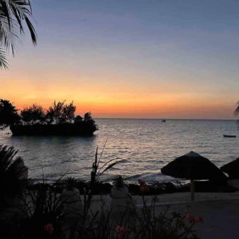 Zonsondergang in de indische oceaan bij Pemba